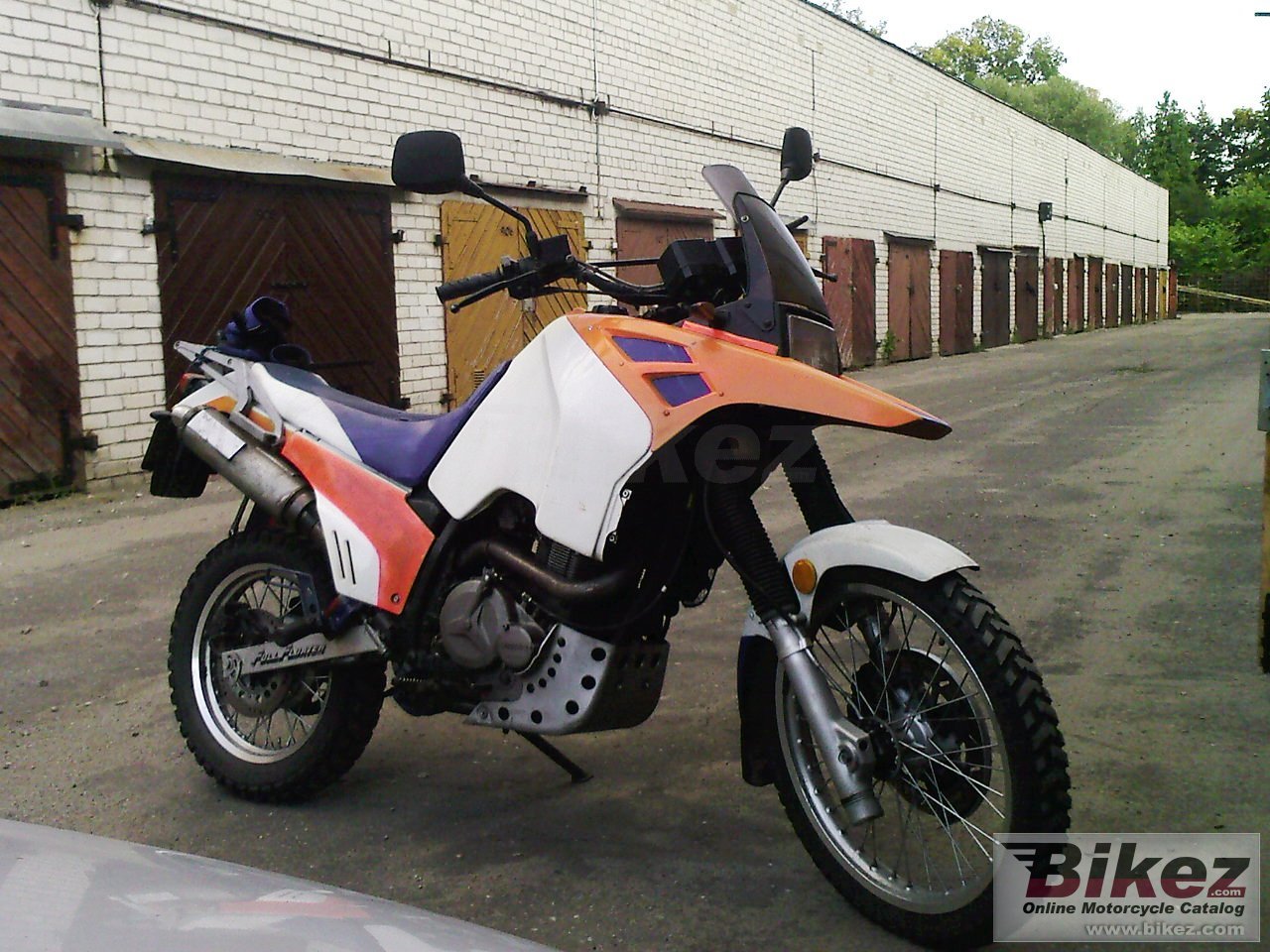 Big nymous user. dr big 800 s (reduced effect) picture and wallpaper from Bikez.com
